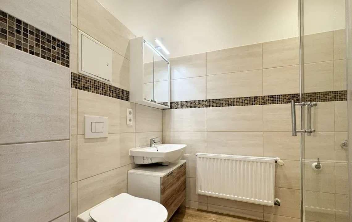 Pronájem bytu 1+kk 44 m², Markgrafenstraße 9, Berlin, Berlín Pronájem bytu 1+kk 44 m², Markgrafenstraße 9, Berlin, Berlín