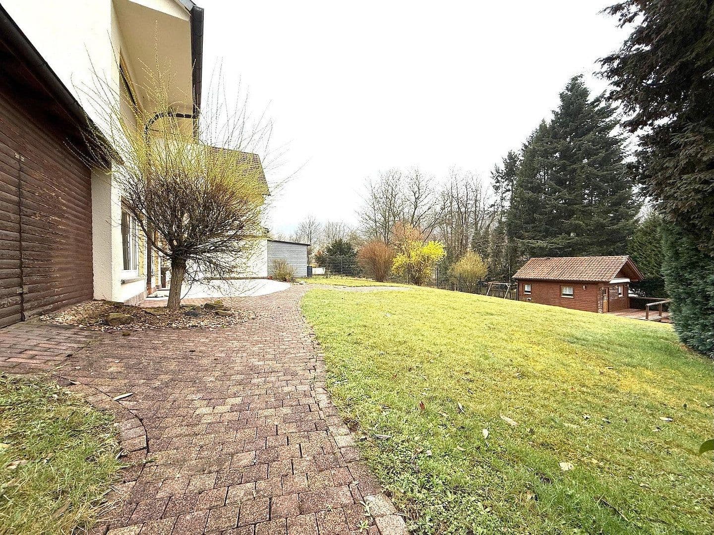 Pronájem bytu 4+1 111 m², Villbacher Str. 44, Bad Orb, Hessen Pronájem bytu 4+1 111 m², Villbacher Str. 44, Bad Orb, Hessen