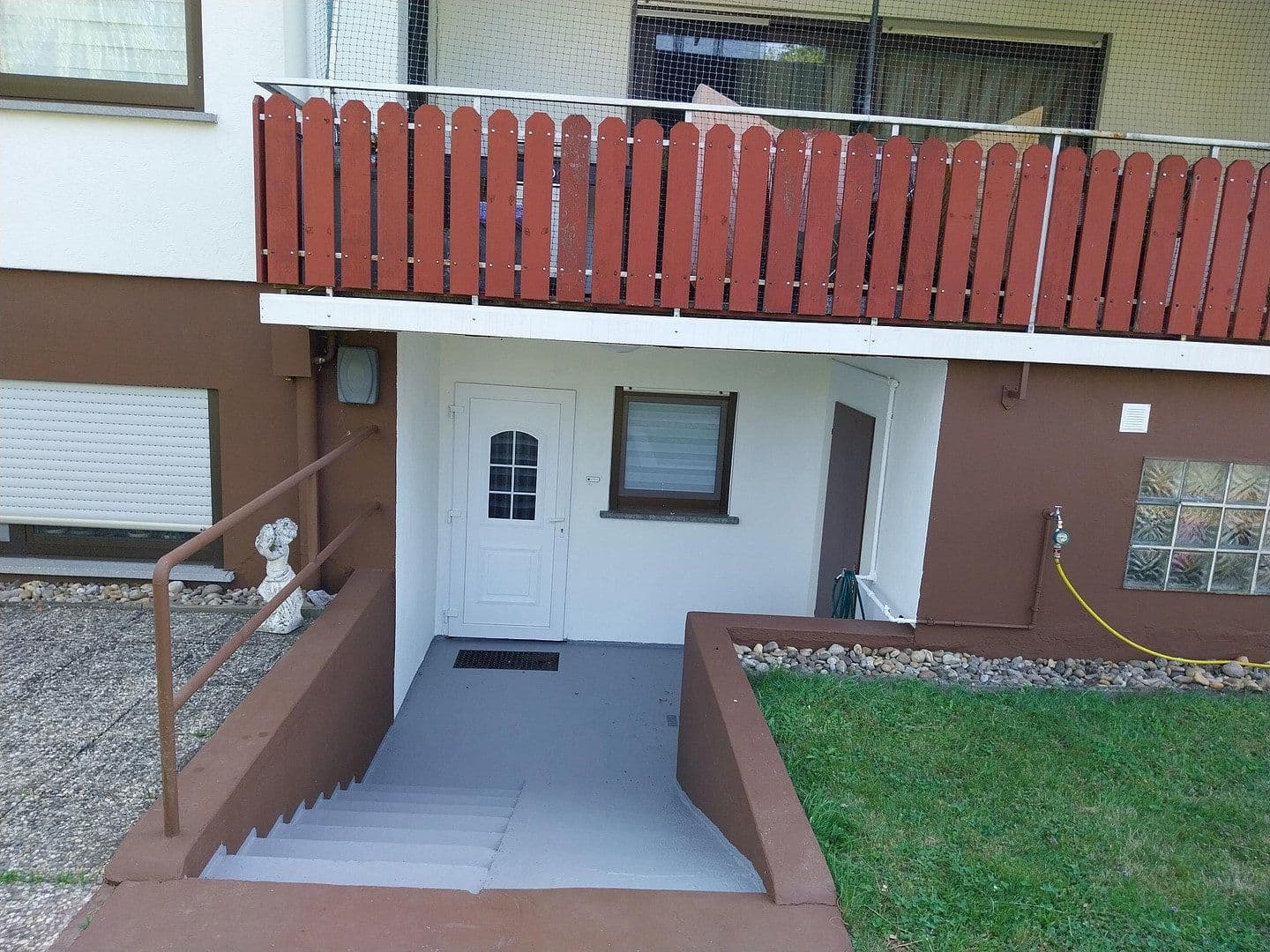 Prodej domu 377 m², pozemek 1.788 m², Pappelstraße 24, Laubach, Hessen Prodej domu 377 m², pozemek 1.788 m², Pappelstraße 24, Laubach, Hessen