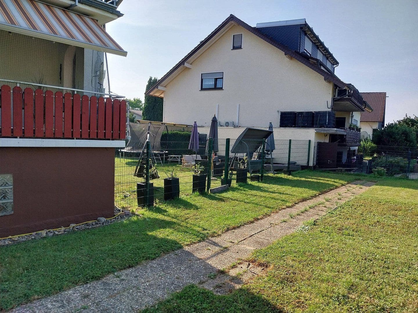 Prodej domu 377 m², pozemek 1.788 m², Pappelstraße 24, Laubach, Hessen Prodej domu 377 m², pozemek 1.788 m², Pappelstraße 24, Laubach, Hessen