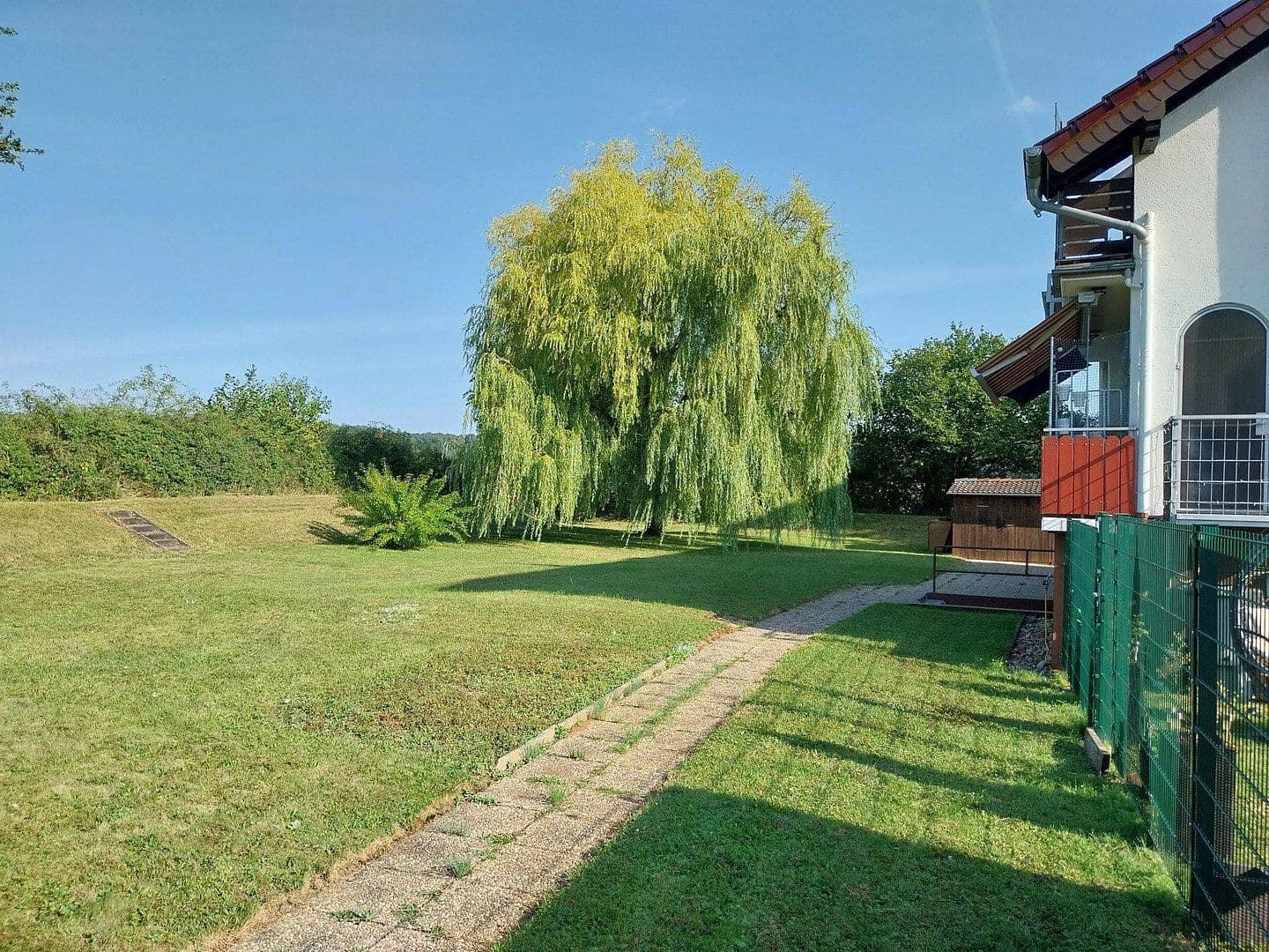 Prodej domu 377 m², pozemek 1.788 m², Pappelstraße 24, Laubach, Hessen Prodej domu 377 m², pozemek 1.788 m², Pappelstraße 24, Laubach, Hessen