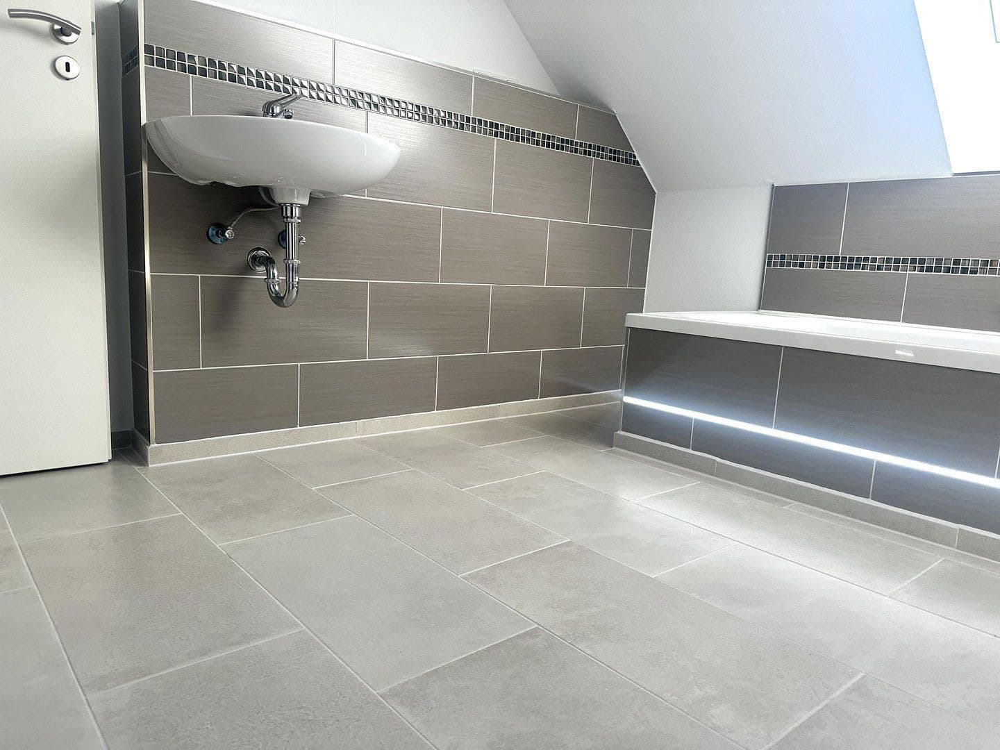 Prodej domu 125 m², pozemek 330 m², Bleckede, Dolní Sasko Prodej domu 125 m², pozemek 330 m², Bleckede, Dolní Sasko