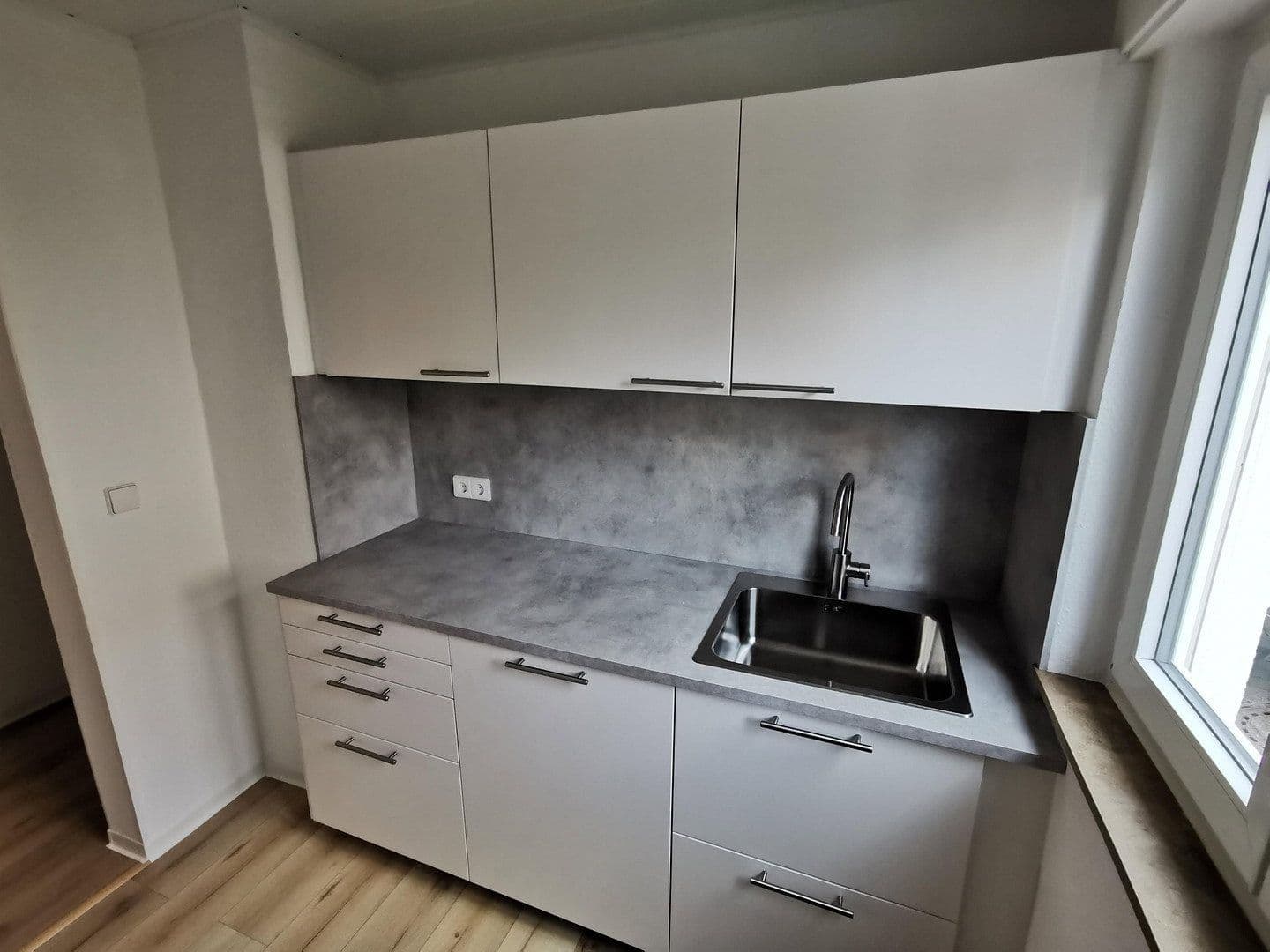 Pronájem bytu 4+1 95 m², Hessigheim, Bádensko-Württembersko Pronájem bytu 4+1 95 m², Hessigheim, Bádensko-Württembersko