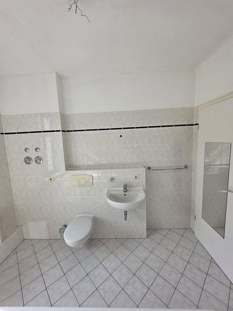 Pronájem bytu 1+1 42 m², Konradstraße 45, Leipzig, Sasko Pronájem bytu 1+1 42 m², Konradstraße 45, Leipzig, Sasko