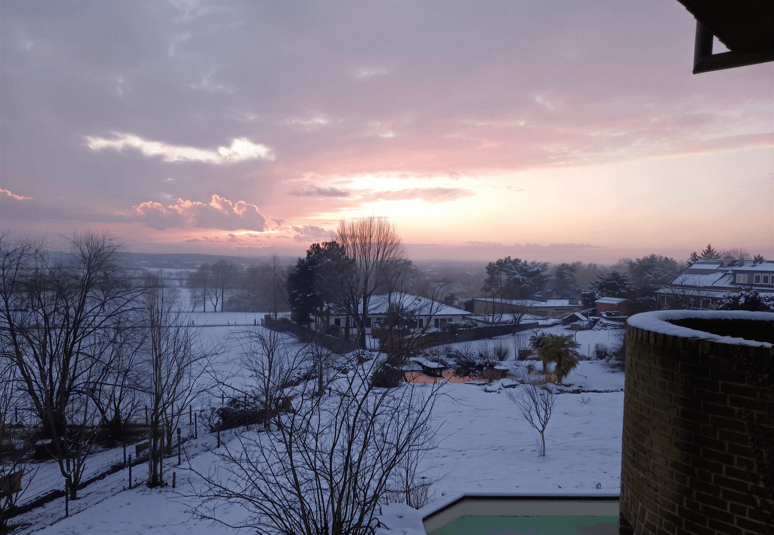 Prodej domu 378 m², pozemek 2.174 m², Nettetal, Severní Porýní-Vestfálsko Prodej domu 378 m², pozemek 2.174 m², Nettetal, Severní Porýní-Vestfálsko