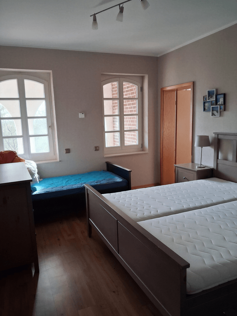 Prodej domu 378 m², pozemek 2.174 m², Nettetal, Severní Porýní-Vestfálsko Prodej domu 378 m², pozemek 2.174 m², Nettetal, Severní Porýní-Vestfálsko