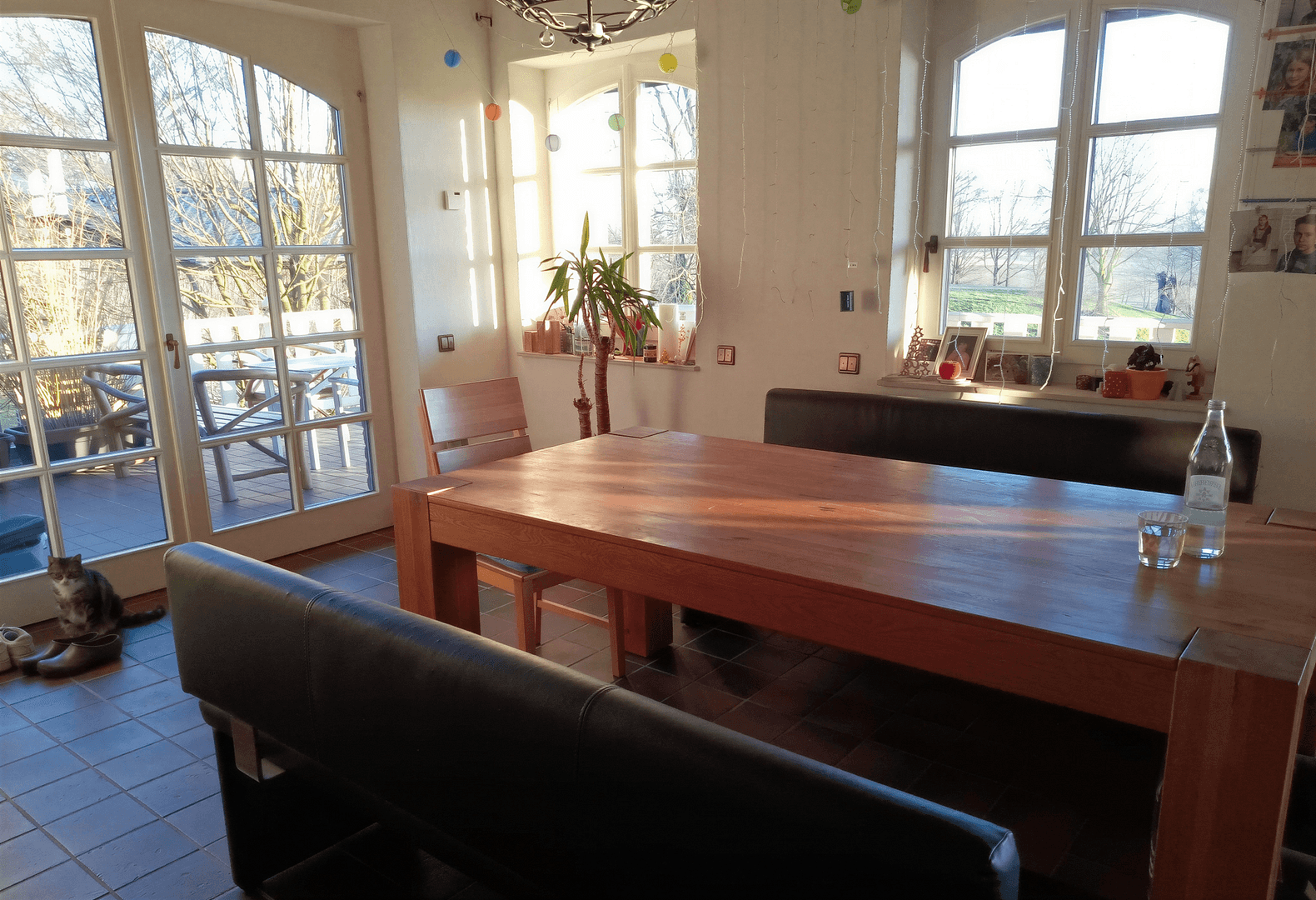 Prodej domu 378 m², pozemek 2.174 m², Nettetal, Severní Porýní-Vestfálsko Prodej domu 378 m², pozemek 2.174 m², Nettetal, Severní Porýní-Vestfálsko