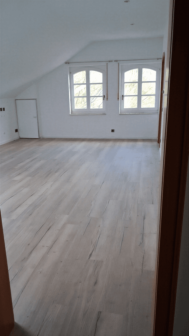 Prodej domu 378 m², pozemek 2.174 m², Nettetal, Severní Porýní-Vestfálsko Prodej domu 378 m², pozemek 2.174 m², Nettetal, Severní Porýní-Vestfálsko