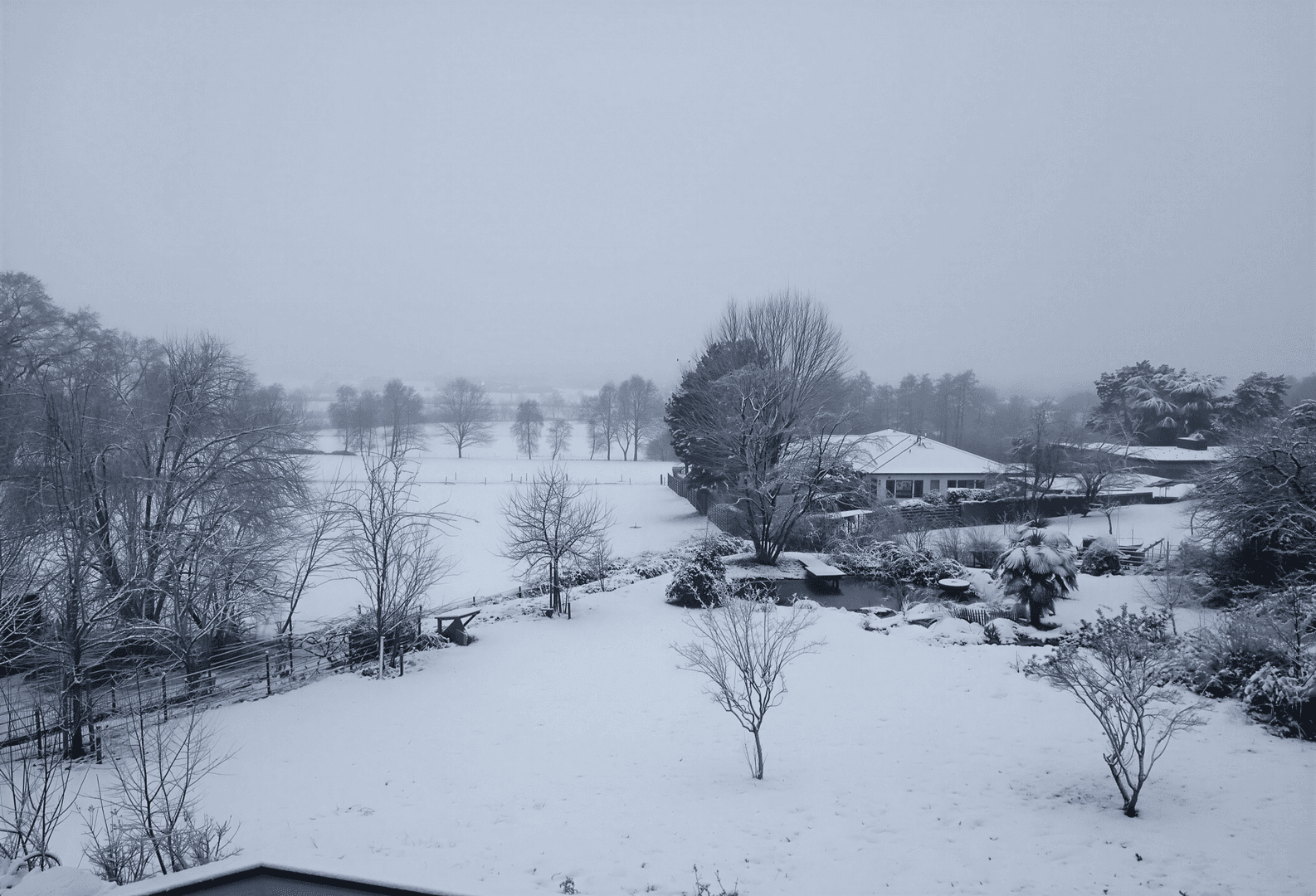 Prodej domu 378 m², pozemek 2.174 m², Nettetal, Severní Porýní-Vestfálsko Prodej domu 378 m², pozemek 2.174 m², Nettetal, Severní Porýní-Vestfálsko