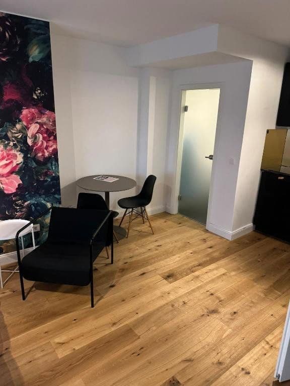 Pronájem bytu 1+1 31 m², Hebelstraße 25, Mannheim, Bádensko-Württembersko Pronájem bytu 1+1 31 m², Hebelstraße 25, Mannheim, Bádensko-Württembersko