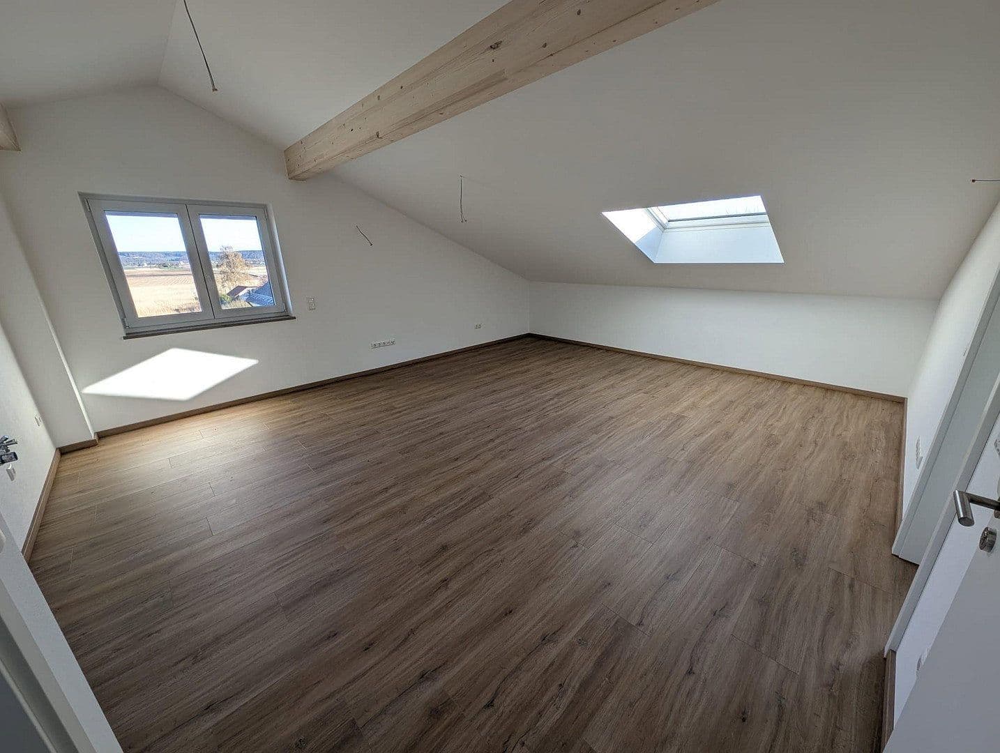 Pronájem bytu 2+1 43 m², Essenbach, Bavorsko Pronájem bytu 2+1 43 m², Essenbach, Bavorsko