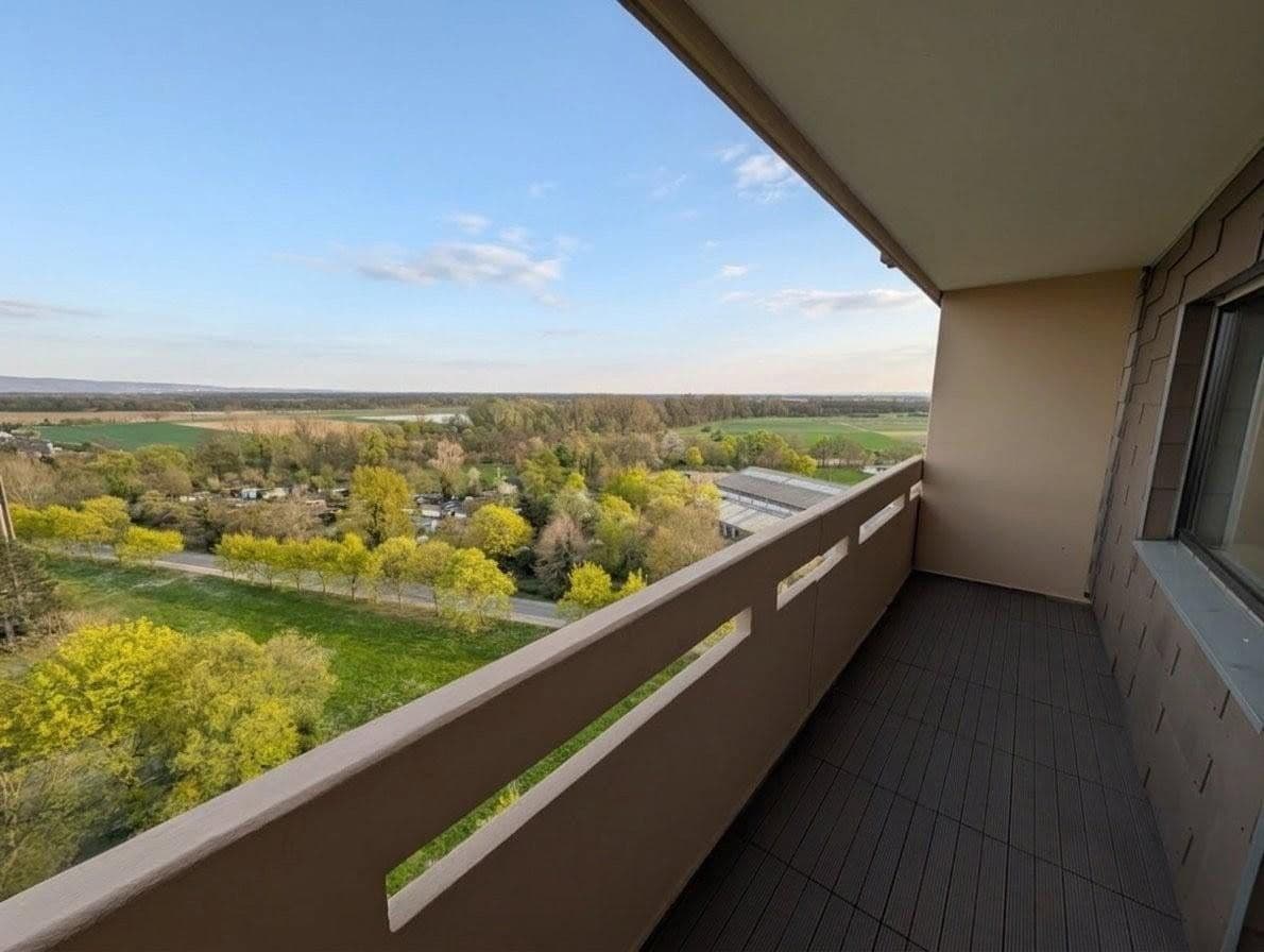 Pronájem bytu 3+kk 90 m², Neuhofen, Porýní-Falc Pronájem bytu 3+kk 90 m², Neuhofen, Porýní-Falc