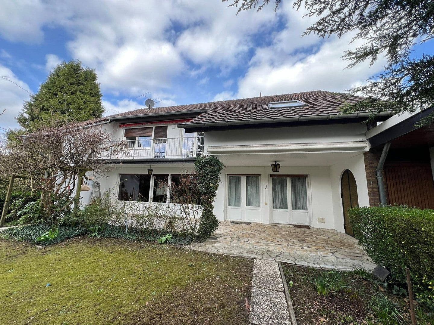 Prodej domu 268 m², pozemek 1.042 m², Rehhecke 61, Ratingen, Severní Porýní-Vestfálsko Prodej domu 268 m², pozemek 1.042 m², Rehhecke 61, Ratingen, Severní Porýní-Vestfálsko