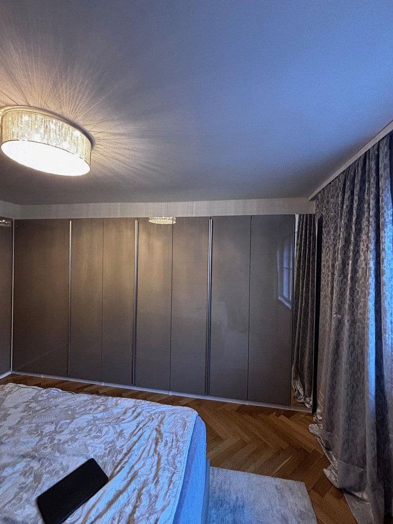 Pronájem bytu 4+1 113 m², Mainzer Straße 1a, München, Bavorsko Pronájem bytu 4+1 113 m², Mainzer Straße 1a, München, Bavorsko