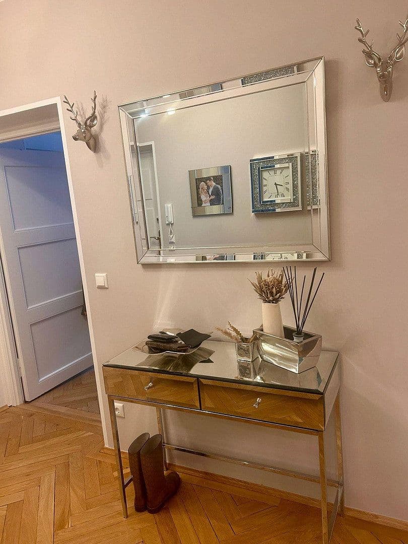 Pronájem bytu 4+1 113 m², Mainzer Straße 1a, München, Bavorsko Pronájem bytu 4+1 113 m², Mainzer Straße 1a, München, Bavorsko