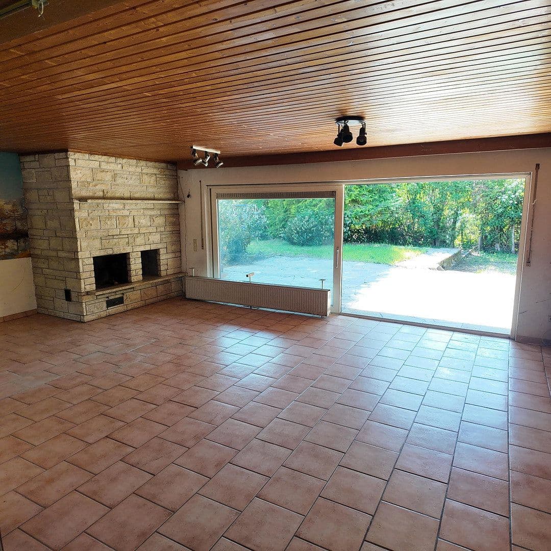 Prodej domu 225 m², pozemek 572 m², Maulbronn, Bádensko-Württembersko Prodej domu 225 m², pozemek 572 m², Maulbronn, Bádensko-Württembersko