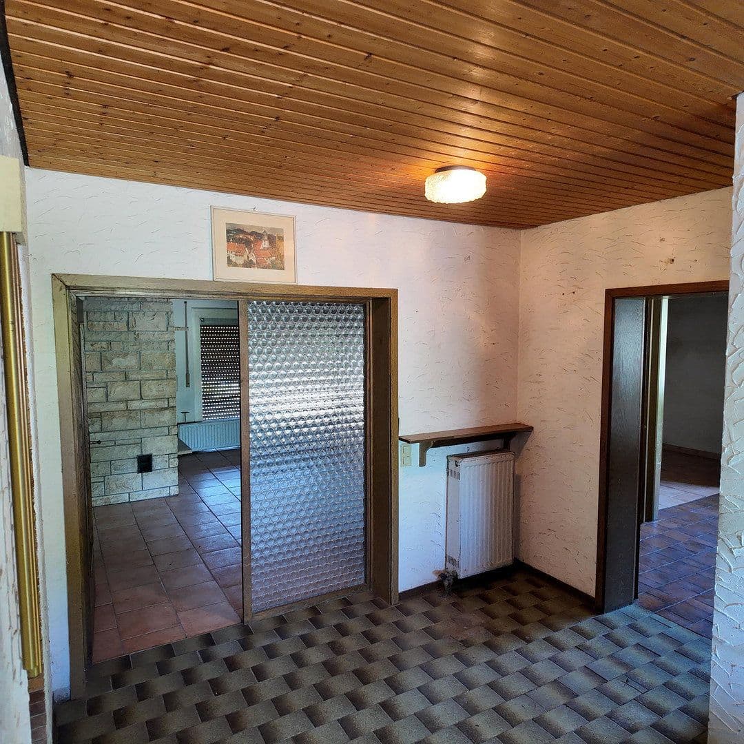 Prodej domu 225 m², pozemek 572 m², Maulbronn, Bádensko-Württembersko Prodej domu 225 m², pozemek 572 m², Maulbronn, Bádensko-Württembersko