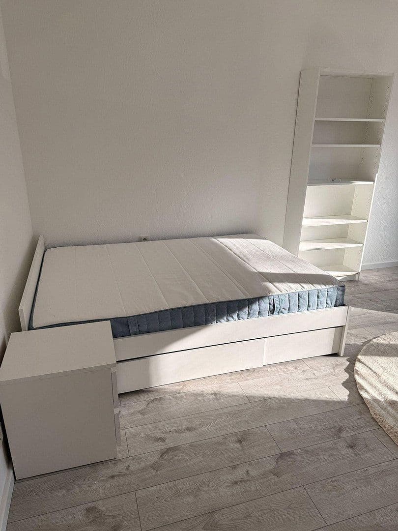 Pronájem bytu 1+1 37 m², Heinrichstr. 105, Düsseldorf, Severní Porýní-Vestfálsko Pronájem bytu 1+1 37 m², Heinrichstr. 105, Düsseldorf, Severní Porýní-Vestfálsko