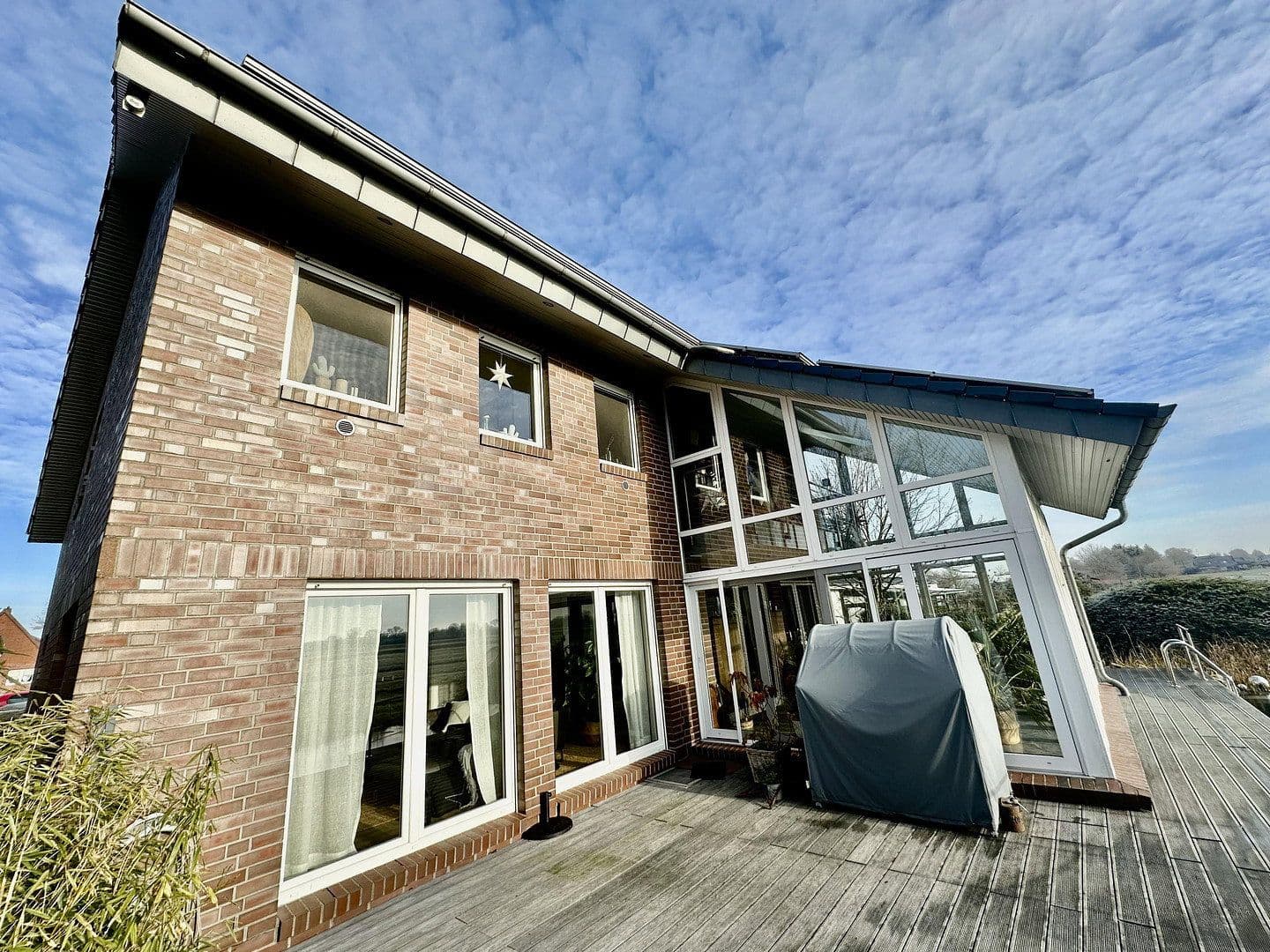 Prodej domu 317 m², pozemek 1.136 m², Bahnhofstraße 55a, Oberndorf, Dolní Sasko Prodej domu 317 m², pozemek 1.136 m², Bahnhofstraße 55a, Oberndorf, Dolní Sasko