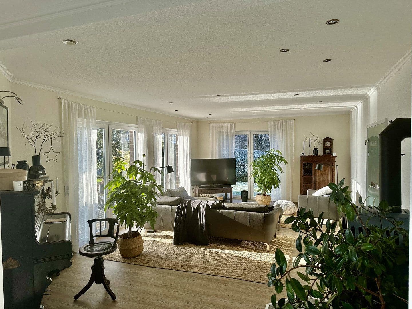 Prodej domu 317 m², pozemek 1.136 m², Bahnhofstraße 55a, Oberndorf, Dolní Sasko Prodej domu 317 m², pozemek 1.136 m², Bahnhofstraße 55a, Oberndorf, Dolní Sasko