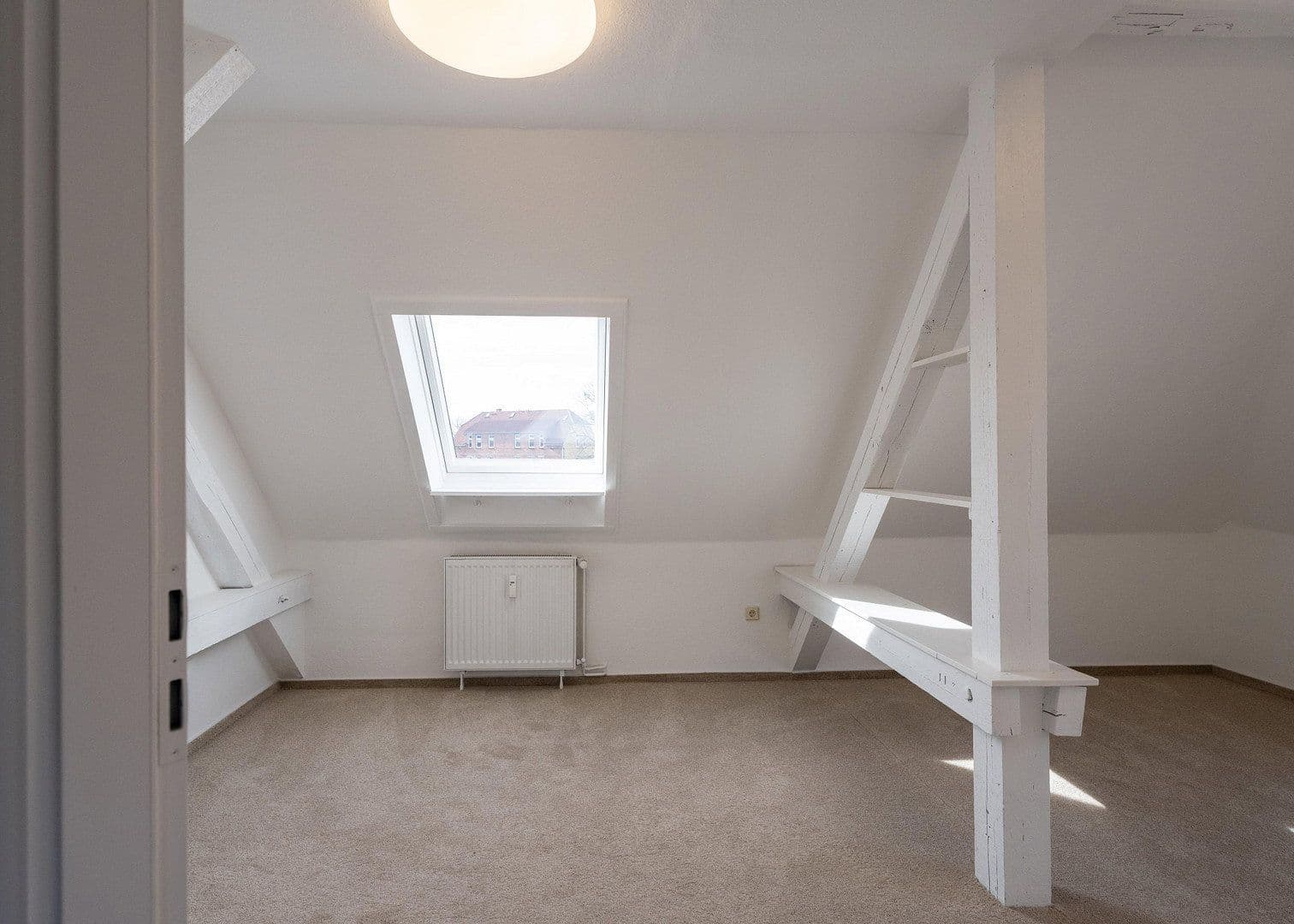 Prodej bytu 4+1 77 m², Paradieswiese 9, Neubrandenburg, Mecklenburg-Vorpommern Prodej bytu 4+1 77 m², Paradieswiese 9, Neubrandenburg, Mecklenburg-Vorpommern