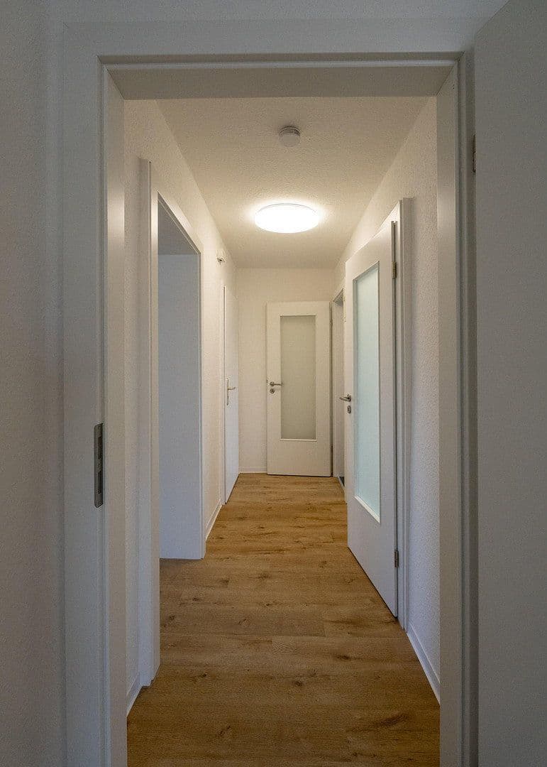 Prodej bytu 4+1 77 m², Paradieswiese 9, Neubrandenburg, Mecklenburg-Vorpommern Prodej bytu 4+1 77 m², Paradieswiese 9, Neubrandenburg, Mecklenburg-Vorpommern