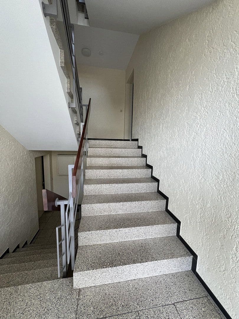 Pronájem bytu 2+1 59 m², Uhlandstr. 27, Altensteig, Bádensko-Württembersko Pronájem bytu 2+1 59 m², Uhlandstr. 27, Altensteig, Bádensko-Württembersko