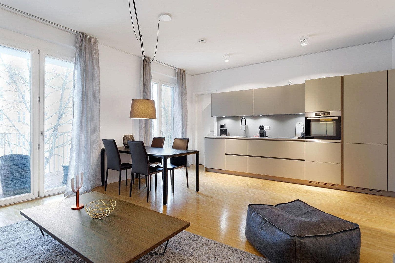 Prodej bytu 3+1 87 m², Gervinusstraße 1b, Berlin, Berlín Prodej bytu 3+1 87 m², Gervinusstraße 1b, Berlin, Berlín