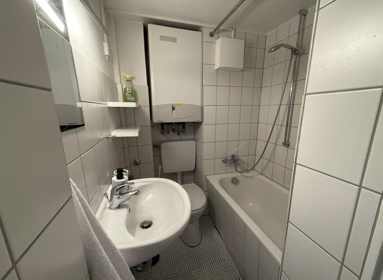 Pronájem bytu 3+1 85 m², Schellingstr, Frankfurt, Hessen Pronájem bytu 3+1 85 m², Schellingstr, Frankfurt, Hessen