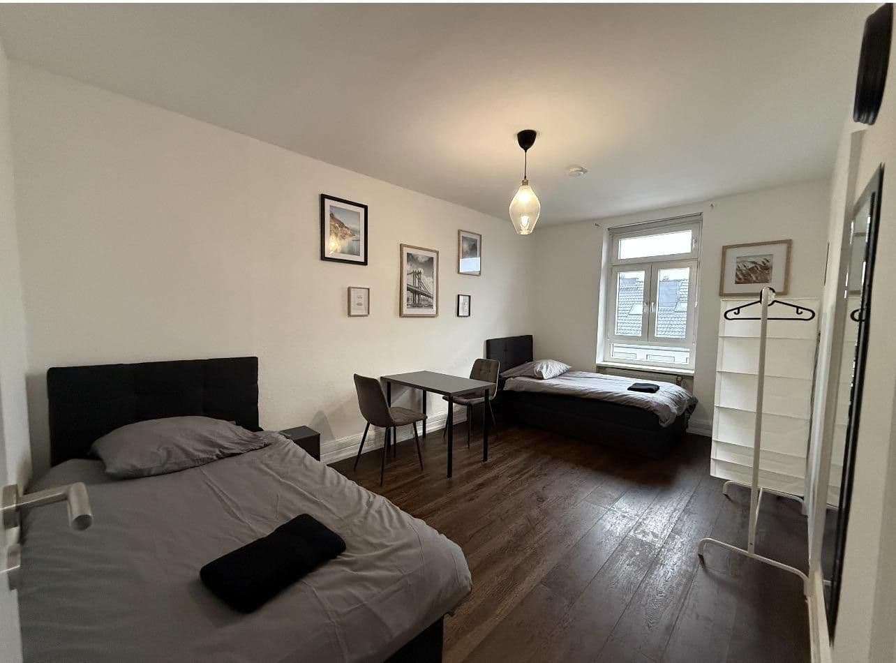 Pronájem bytu 3+1 85 m², Schellingstr, Frankfurt, Hessen Pronájem bytu 3+1 85 m², Schellingstr, Frankfurt, Hessen