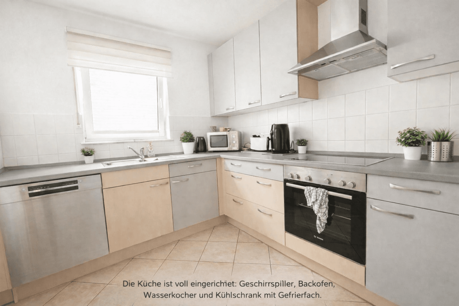 Pronájem bytu 5+1 155 m², Saarstr, Wiesbaden, Hessen Pronájem bytu 5+1 155 m², Saarstr, Wiesbaden, Hessen