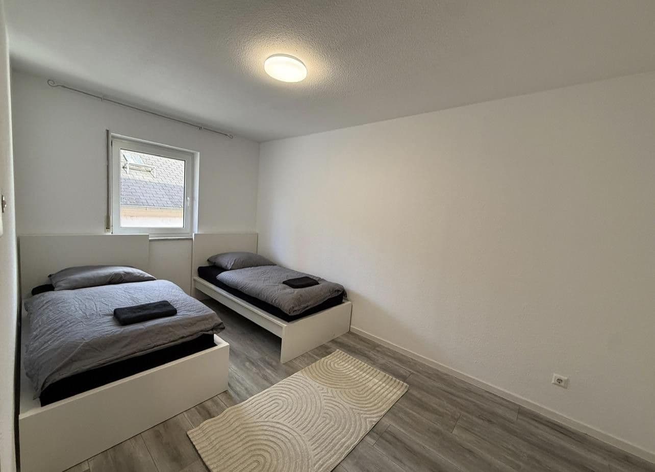 Pronájem bytu 5+1 155 m², Saarstr, Wiesbaden, Hessen Pronájem bytu 5+1 155 m², Saarstr, Wiesbaden, Hessen