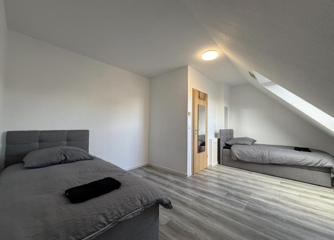 Pronájem bytu 5+1 155 m², Saarstr, Wiesbaden, Hessen Pronájem bytu 5+1 155 m², Saarstr, Wiesbaden, Hessen