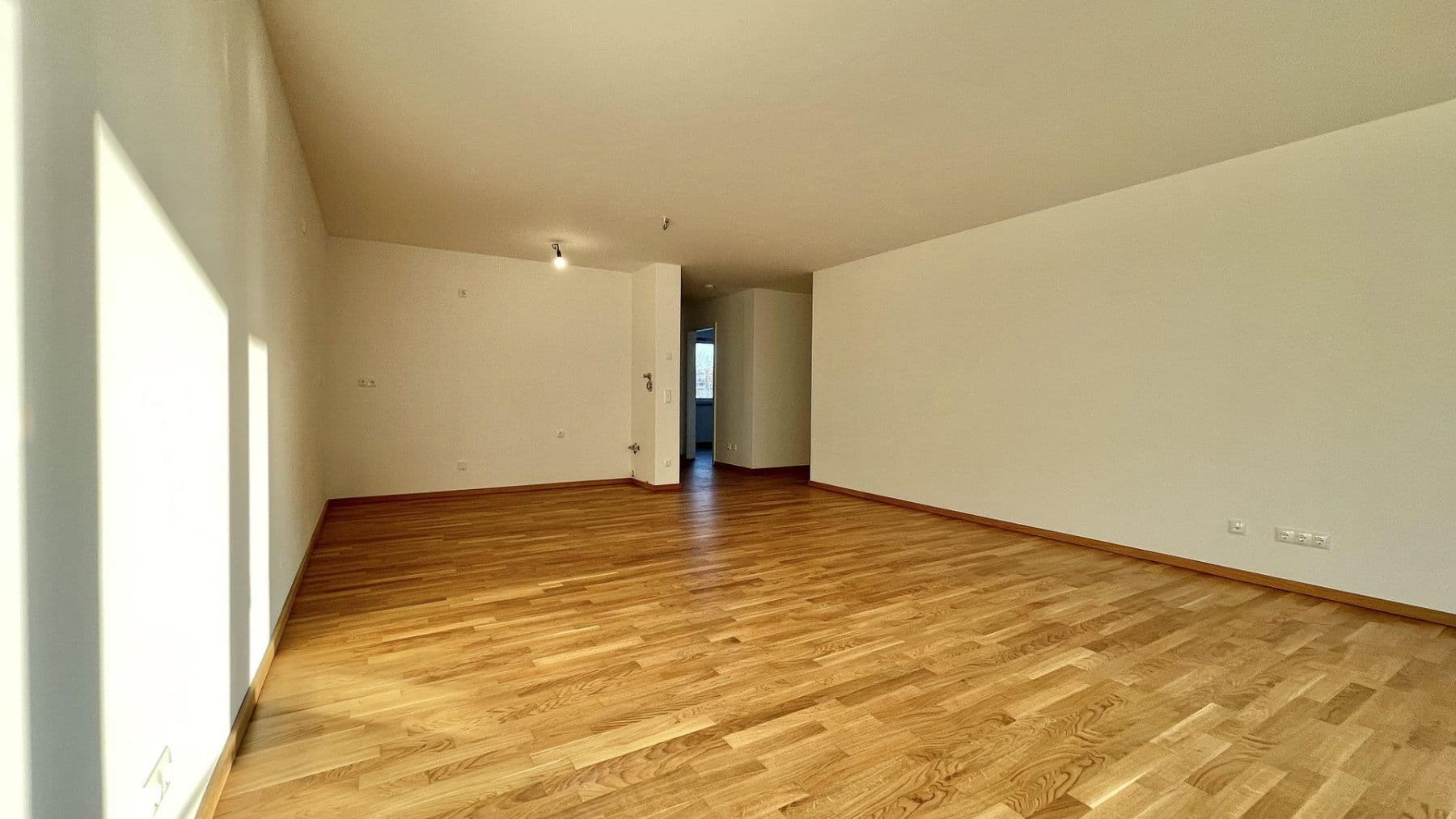 Pronájem bytu 3+1 86 m², Nürnberg, Bavorsko Pronájem bytu 3+1 86 m², Nürnberg, Bavorsko