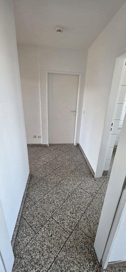 Pronájem bytu 2+kk 80 m², Wuppertal, Severní Porýní-Vestfálsko Pronájem bytu 2+kk 80 m², Wuppertal, Severní Porýní-Vestfálsko