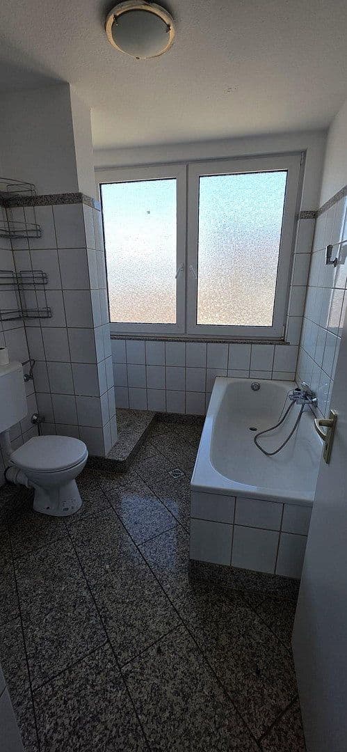 Pronájem bytu 2+kk 80 m², Wuppertal, Severní Porýní-Vestfálsko Pronájem bytu 2+kk 80 m², Wuppertal, Severní Porýní-Vestfálsko