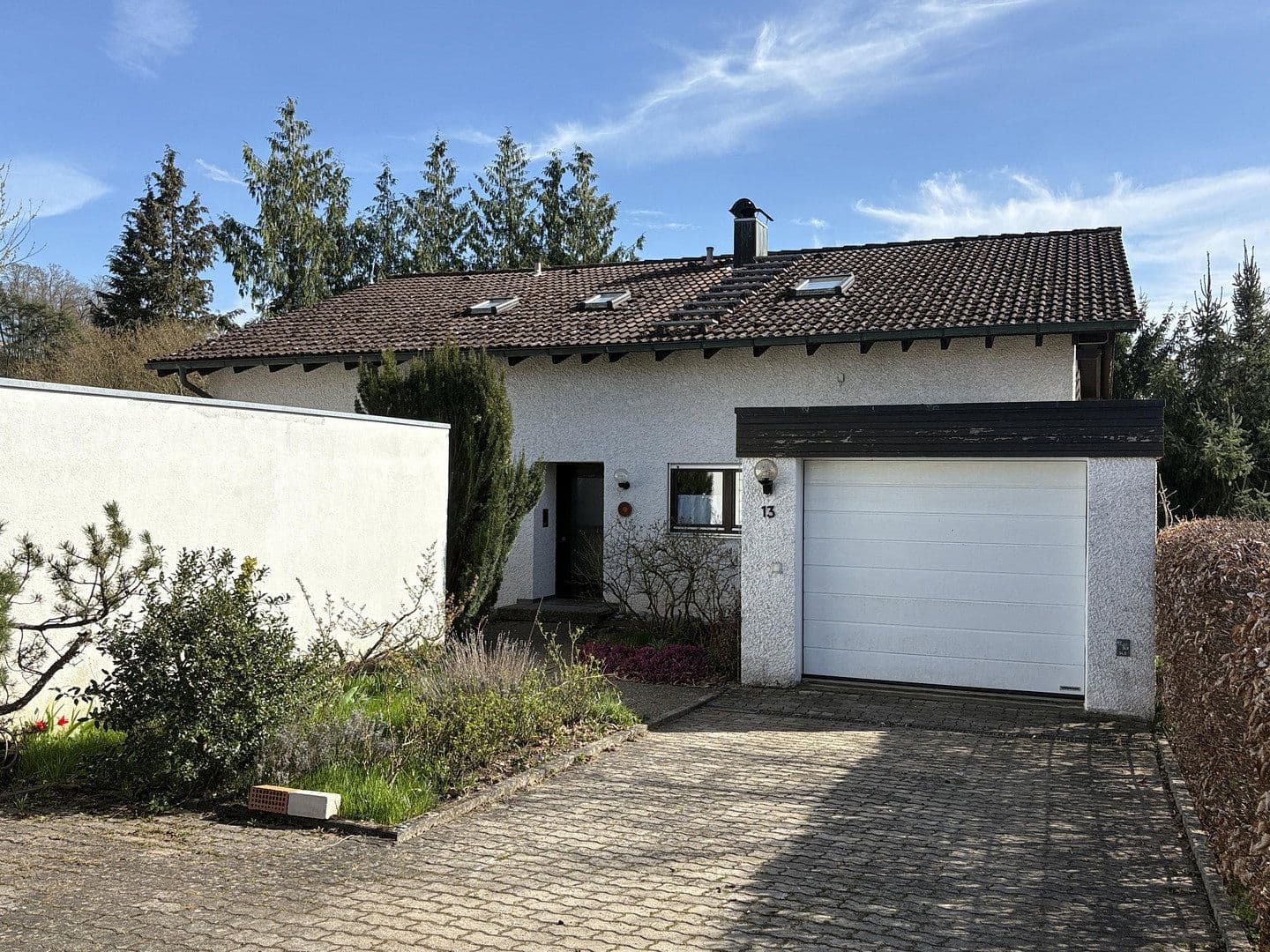 Prodej domu 167 m², pozemek 832 m², Ellwangen (Jagst), Bádensko-Württembersko Prodej domu 167 m², pozemek 832 m², Ellwangen (Jagst), Bádensko-Württembersko