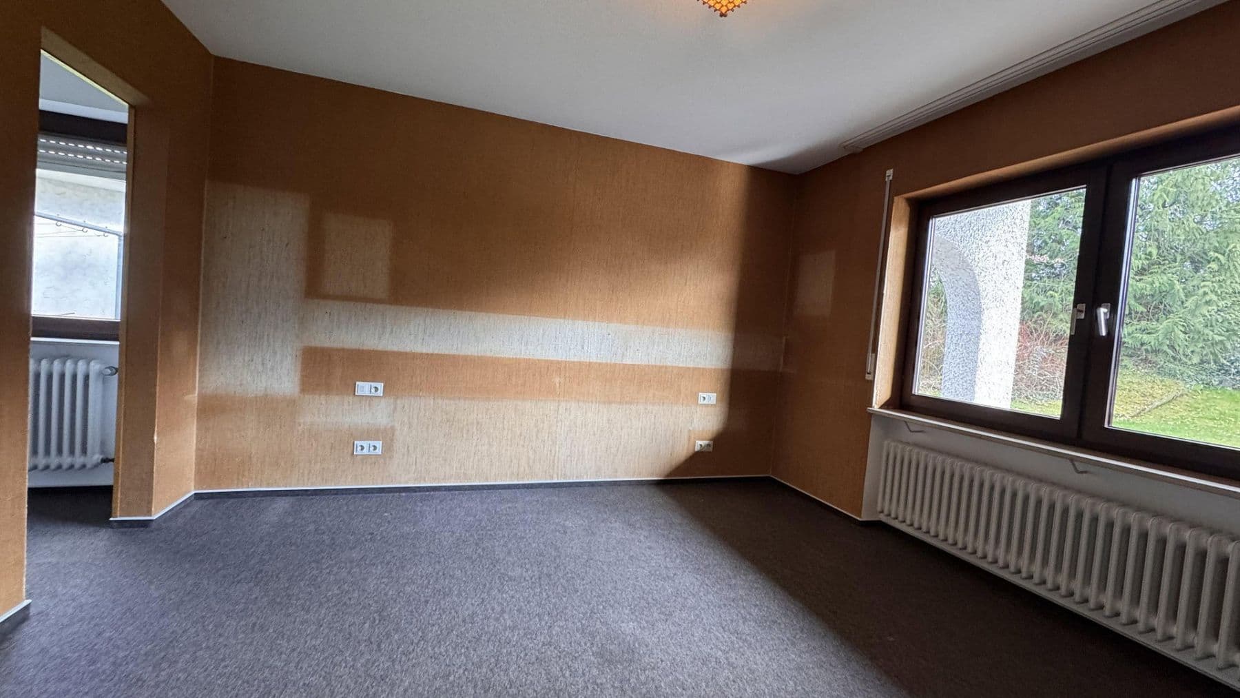 Prodej domu 167 m², pozemek 832 m², Ellwangen (Jagst), Bádensko-Württembersko Prodej domu 167 m², pozemek 832 m², Ellwangen (Jagst), Bádensko-Württembersko