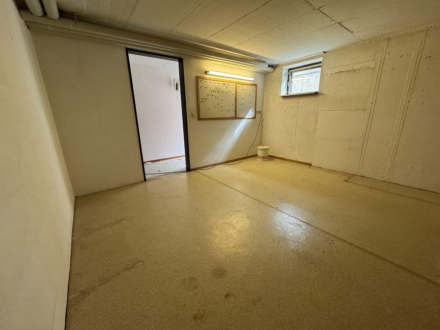 Prodej domu 167 m², pozemek 832 m², Ellwangen (Jagst), Bádensko-Württembersko Prodej domu 167 m², pozemek 832 m², Ellwangen (Jagst), Bádensko-Württembersko