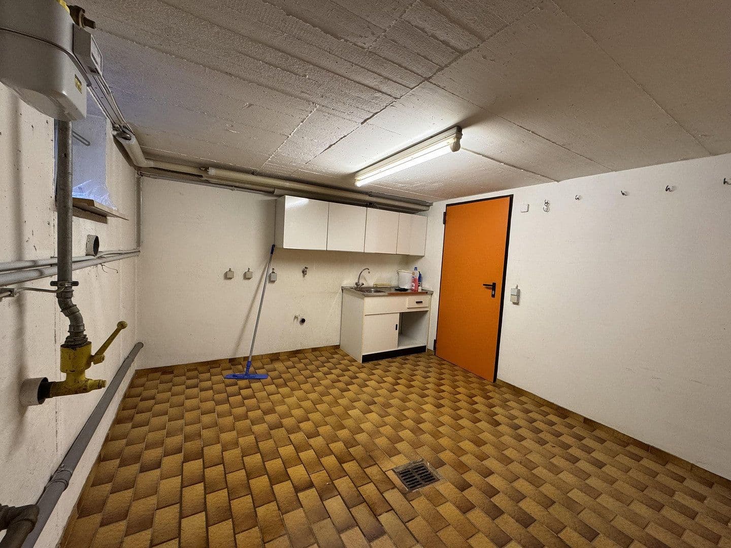 Prodej domu 167 m², pozemek 832 m², Ellwangen (Jagst), Bádensko-Württembersko Prodej domu 167 m², pozemek 832 m², Ellwangen (Jagst), Bádensko-Württembersko