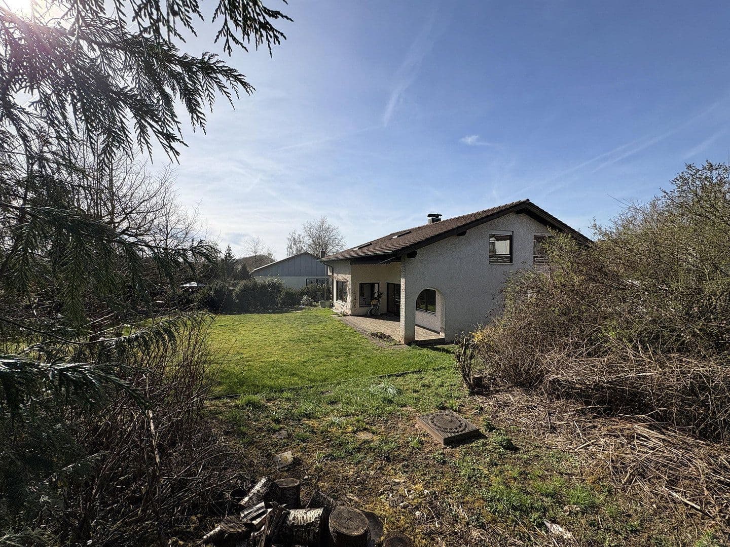 Prodej domu 167 m², pozemek 832 m², Ellwangen (Jagst), Bádensko-Württembersko Prodej domu 167 m², pozemek 832 m², Ellwangen (Jagst), Bádensko-Württembersko