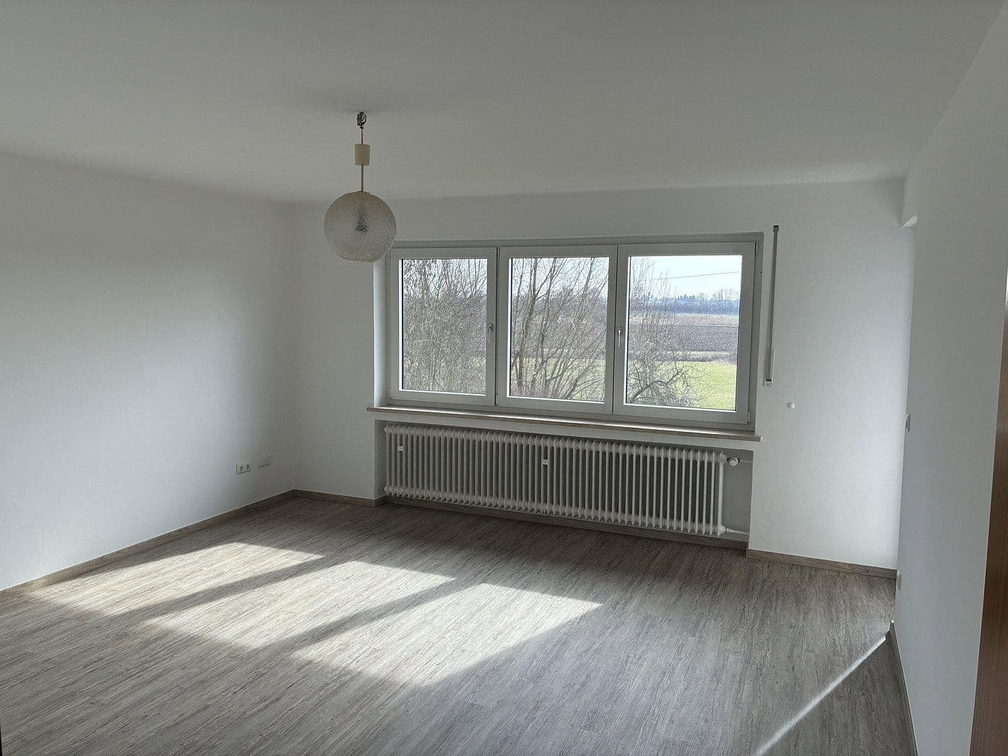 Pronájem domu 150 m², pozemek 1.013 m², Parkstetten, Bavorsko Pronájem domu 150 m², pozemek 1.013 m², Parkstetten, Bavorsko