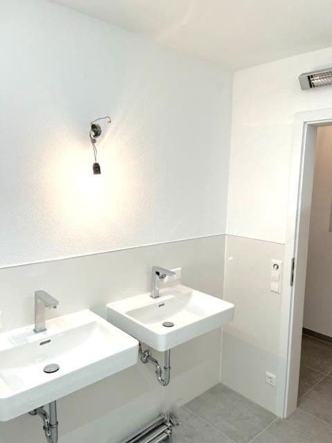 Pronájem bytu 3+kk 94 m², Kirchheim unter Teck, Bádensko-Württembersko Pronájem bytu 3+kk 94 m², Kirchheim unter Teck, Bádensko-Württembersko