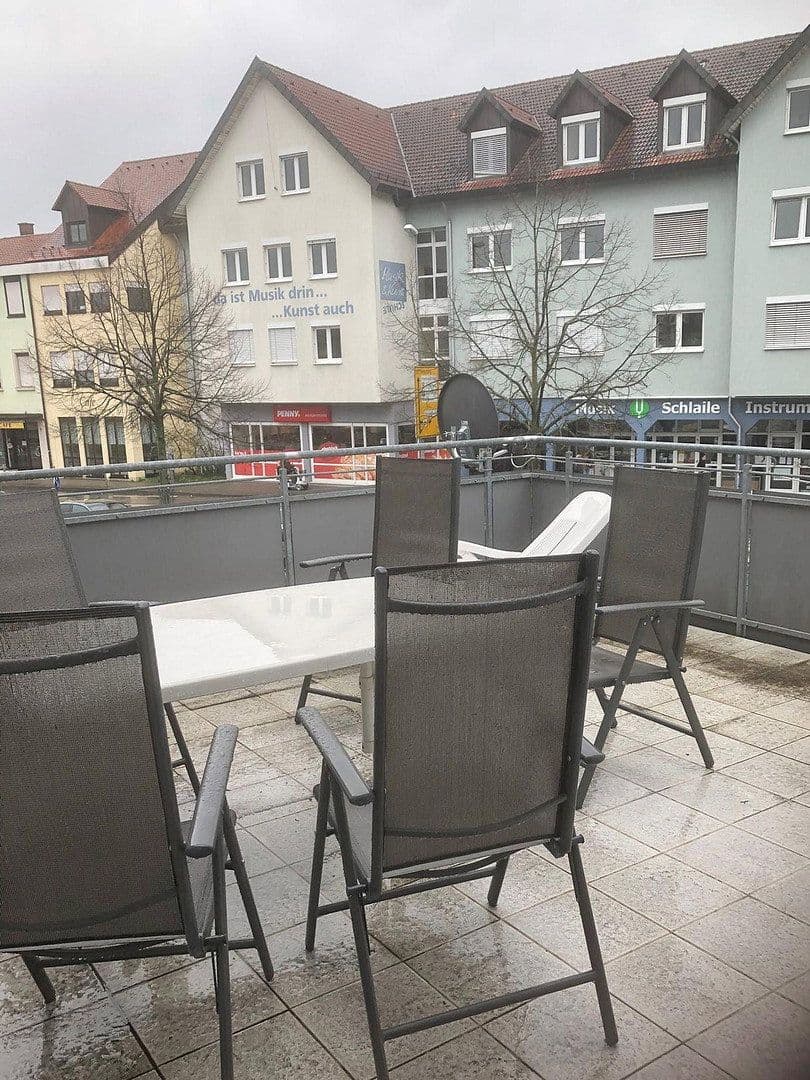 Pronájem bytu 3+1 97 m², Kübelmarkt 28, Bruchsal, Bádensko-Württembersko Pronájem bytu 3+1 97 m², Kübelmarkt 28, Bruchsal, Bádensko-Württembersko
