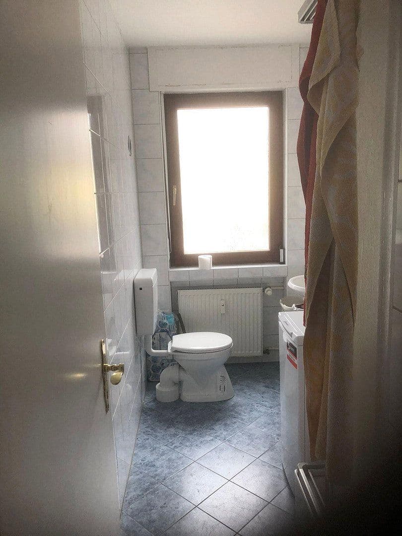 Pronájem bytu 3+1 97 m², Kübelmarkt 28, Bruchsal, Bádensko-Württembersko Pronájem bytu 3+1 97 m², Kübelmarkt 28, Bruchsal, Bádensko-Württembersko