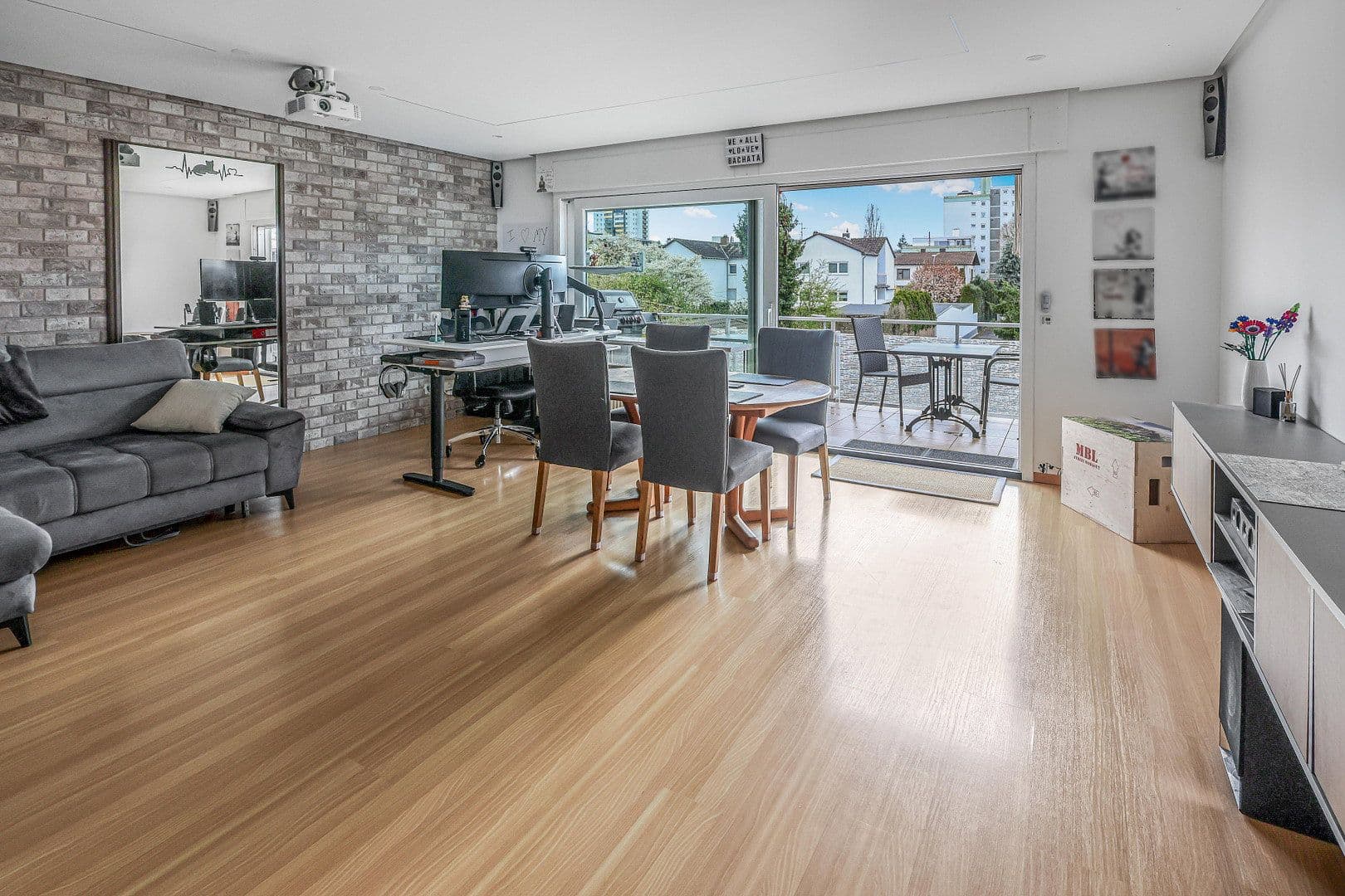 Prodej bytu 3+1 101 m², Obertshausen, Hessen Prodej bytu 3+1 101 m², Obertshausen, Hessen