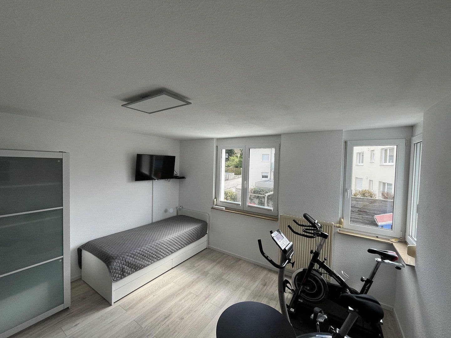 Prodej domu 120 m², pozemek 200 m², Kirchzarten, Bádensko-Württembersko Prodej domu 120 m², pozemek 200 m², Kirchzarten, Bádensko-Württembersko