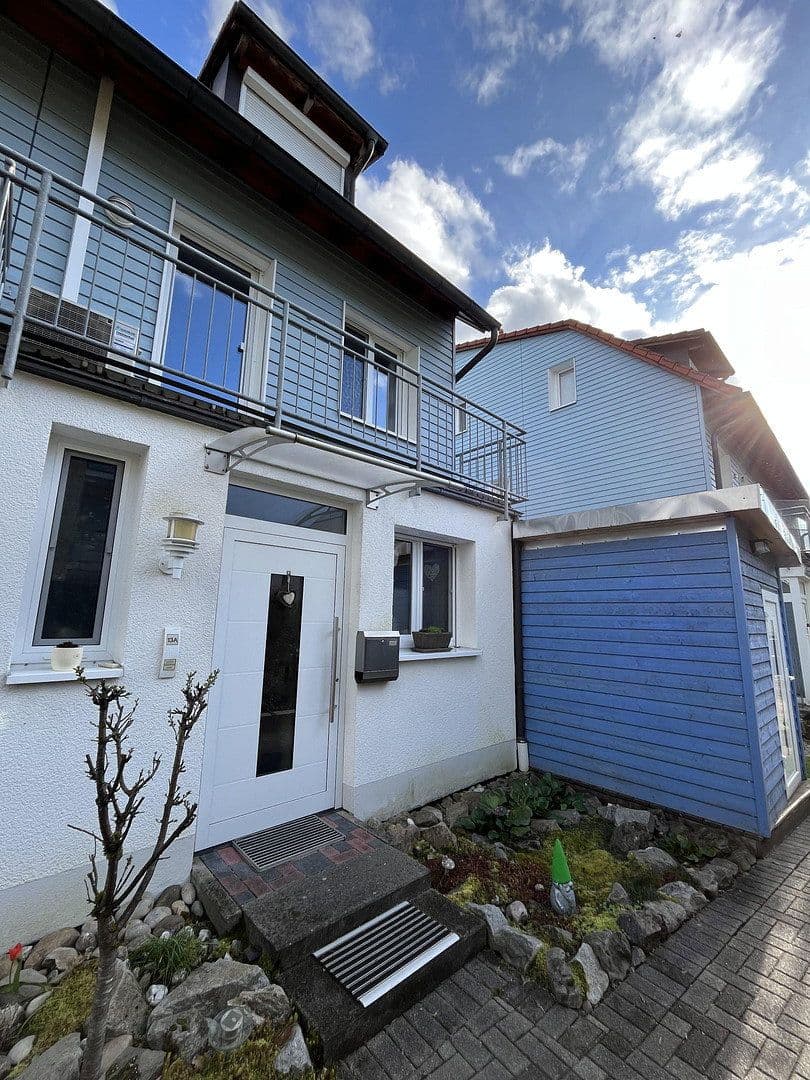 Prodej domu 120 m², pozemek 200 m², Kirchzarten, Bádensko-Württembersko Prodej domu 120 m², pozemek 200 m², Kirchzarten, Bádensko-Württembersko