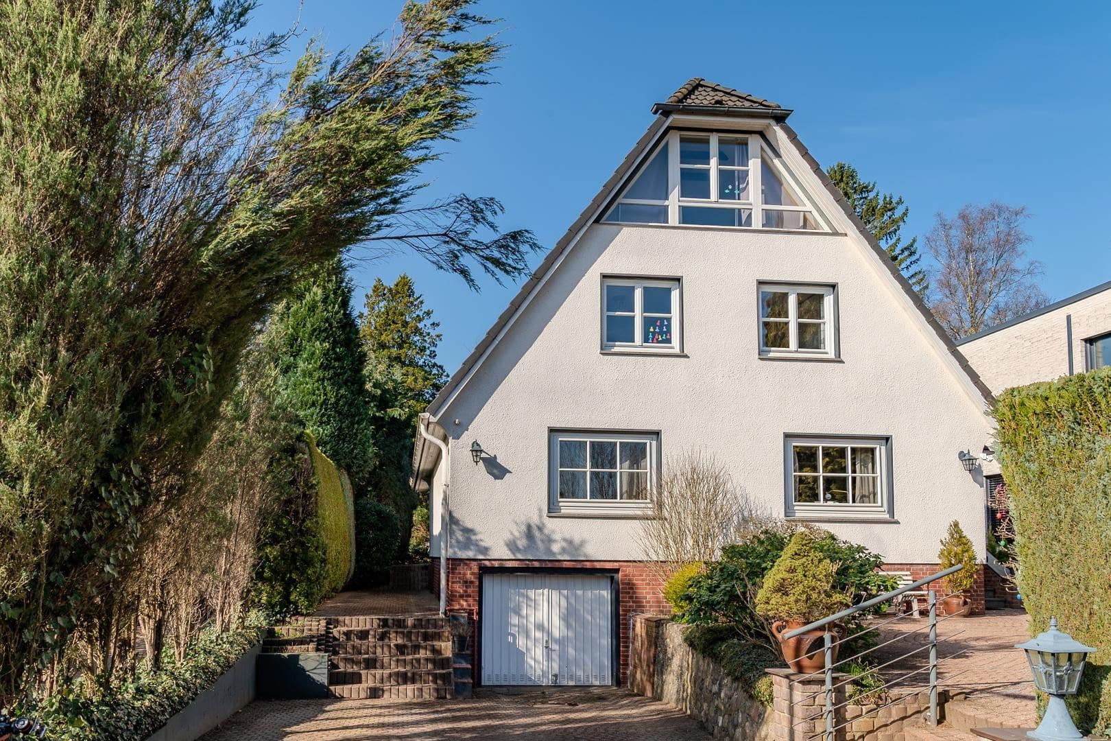 Prodej domu 219 m², pozemek 1.176 m², Hamburg, Hamburg Prodej domu 219 m², pozemek 1.176 m², Hamburg, Hamburg