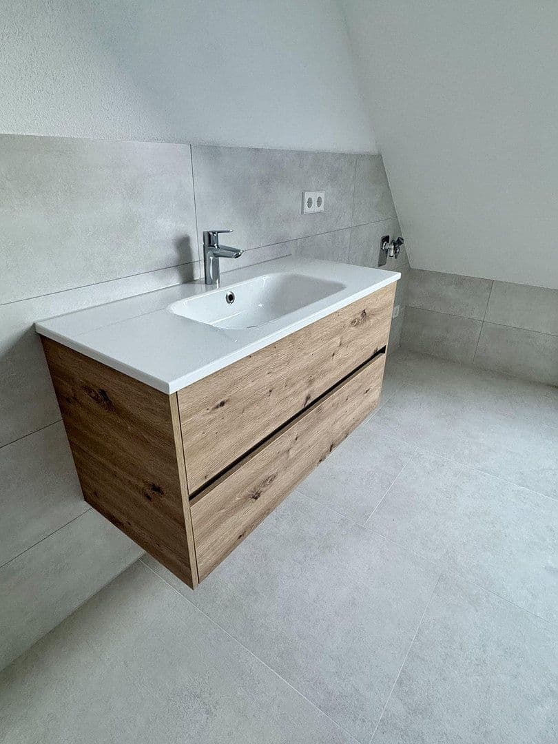 Pronájem bytu 3+kk 102 m², Birkenweg 9, Gornau, Sasko Pronájem bytu 3+kk 102 m², Birkenweg 9, Gornau, Sasko